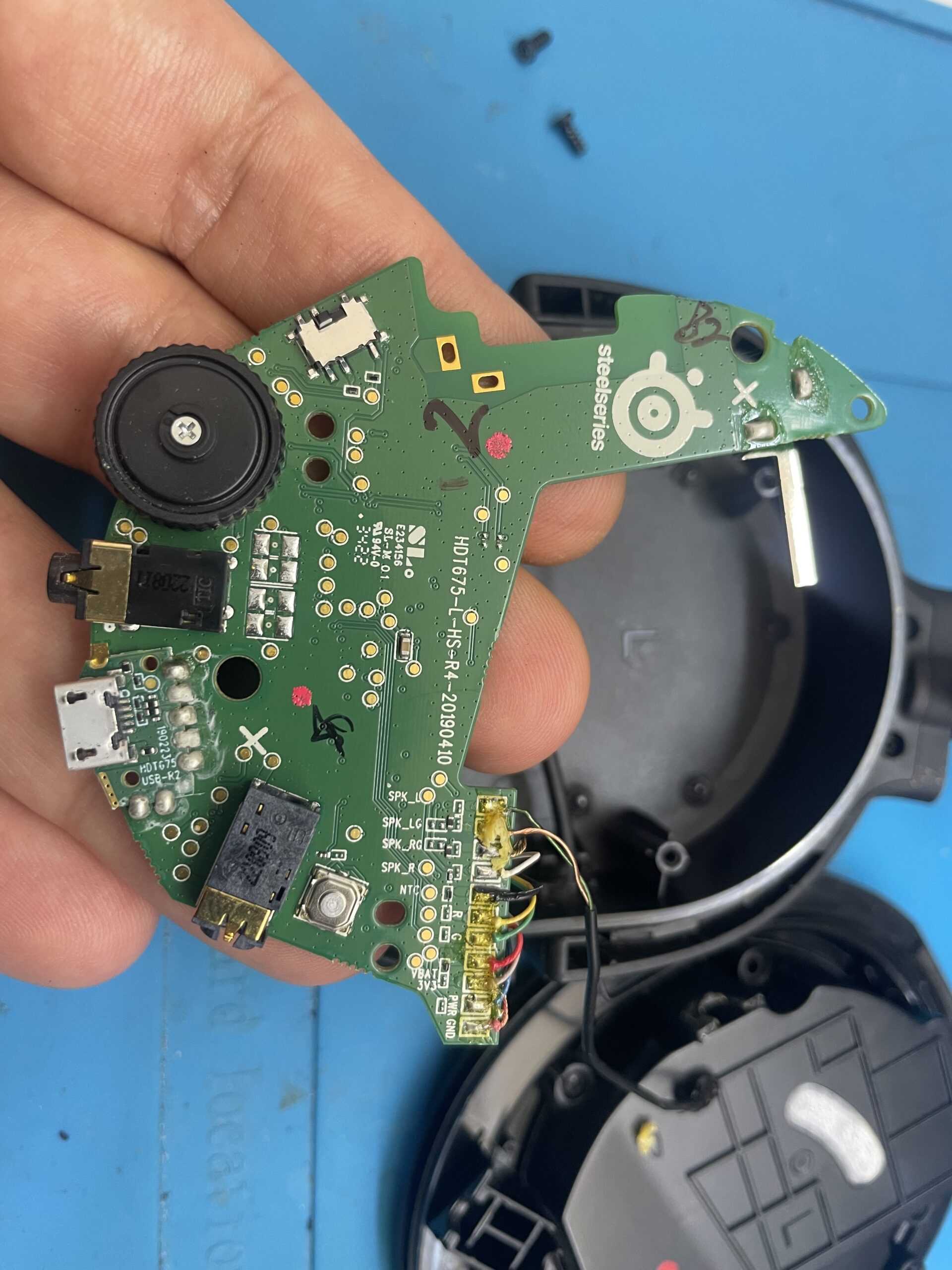 Steelseries kulaklık anakartı